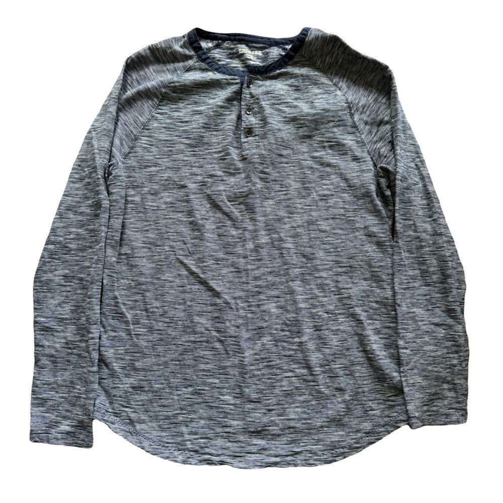 Express Men’s Henley. Large‎